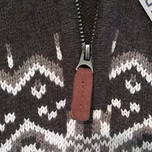 Sweater - Picture 5 of 5